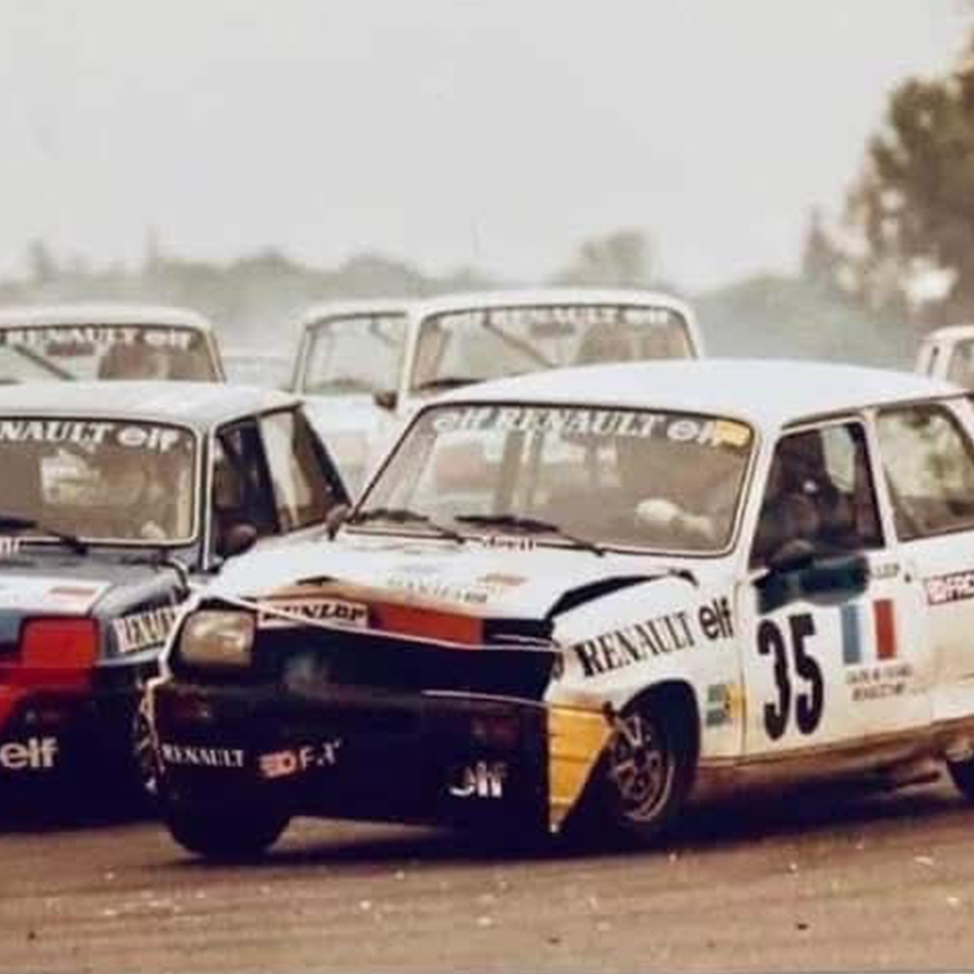 Numéros Course Portières Coupe Renault Cléon Fonte (kit) – Image 3